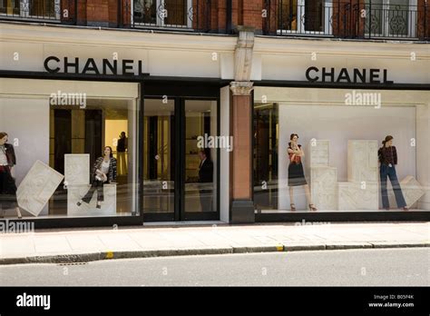 boutique chanel lausanne|Sloane St – CHANEL Boutique .